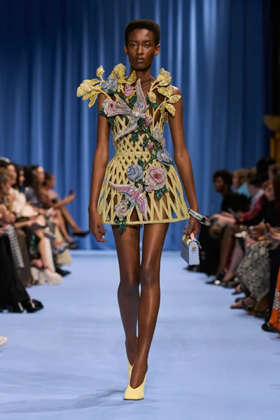 Look 54
